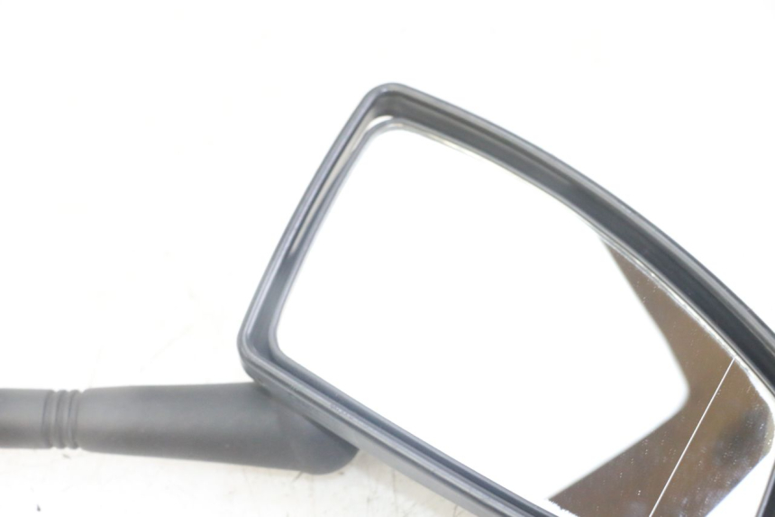 photo de LUSTERKO PRAWE PEUGEOT SATELIS 125 (2013 - 2018) - Inny kąt widzenia