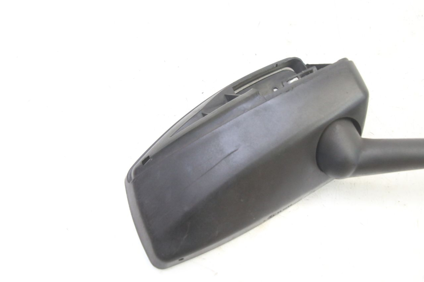 photo de LUSTERKO PRAWE PEUGEOT SATELIS 125 (2013 - 2018) - Punkty mocowania