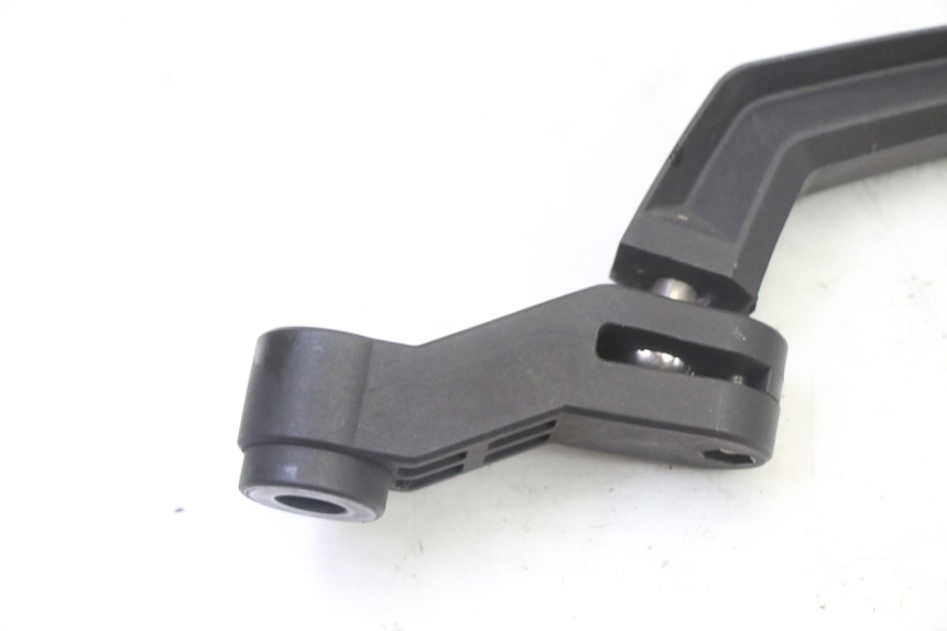 photo de LUSTERKO PRAWE YAMAHA XJ6 ABS 600 (2008 - 2016) - Szczegół części