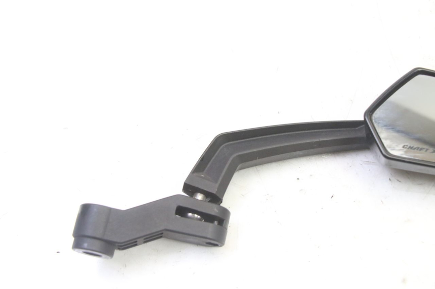 photo de LUSTERKO PRAWE YAMAHA XJ6 ABS 600 (2008 - 2016) - Zoom stanu zużycia