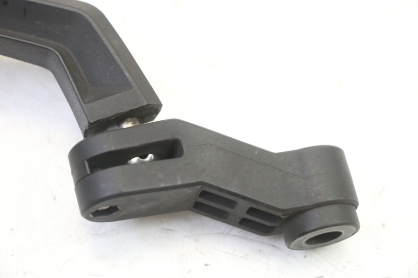 photo de LUSTERKO PRAWE YAMAHA XJ6 ABS 600 (2008 - 2016) - Oznaczenia i referencje