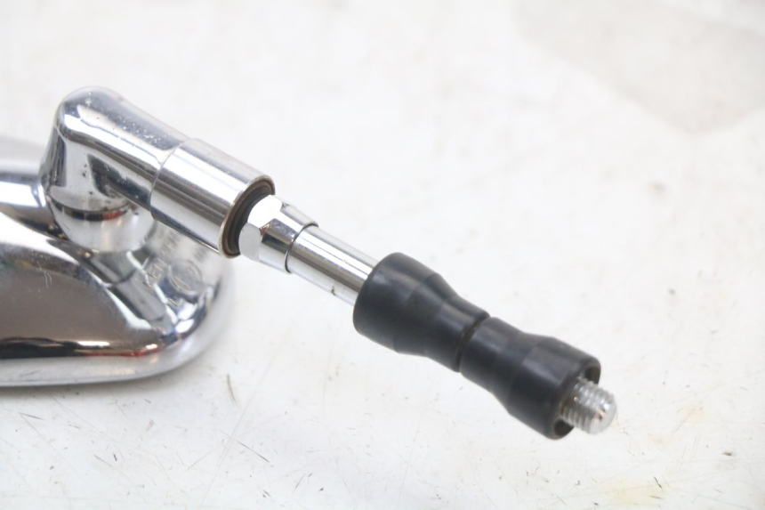 photo de LUSTERKO PRAWE YAMAHA XVS DRAG STAR DRAGSTAR 650 (1997 - 2007) - Punkty mocowania