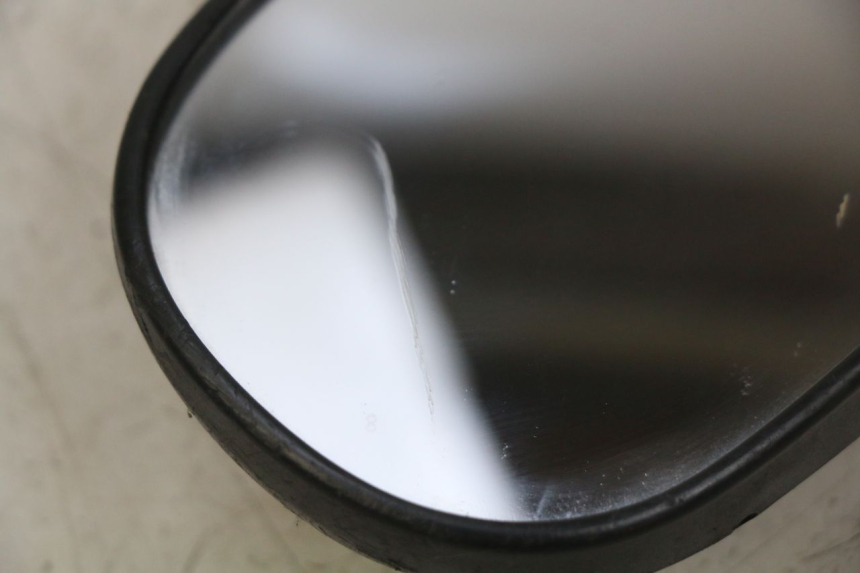 photo de LUSTERKO LEWE KYMCO AGILITY 4T 50 (2005 - 2018) - Zoom stanu zużycia