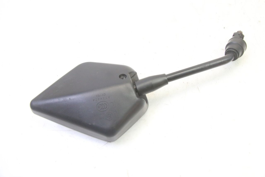 photo de LUSTERKO LEWE MOTRON BREEZY 4T 50 (2021 - 2025) - Zbliżenie techniczne