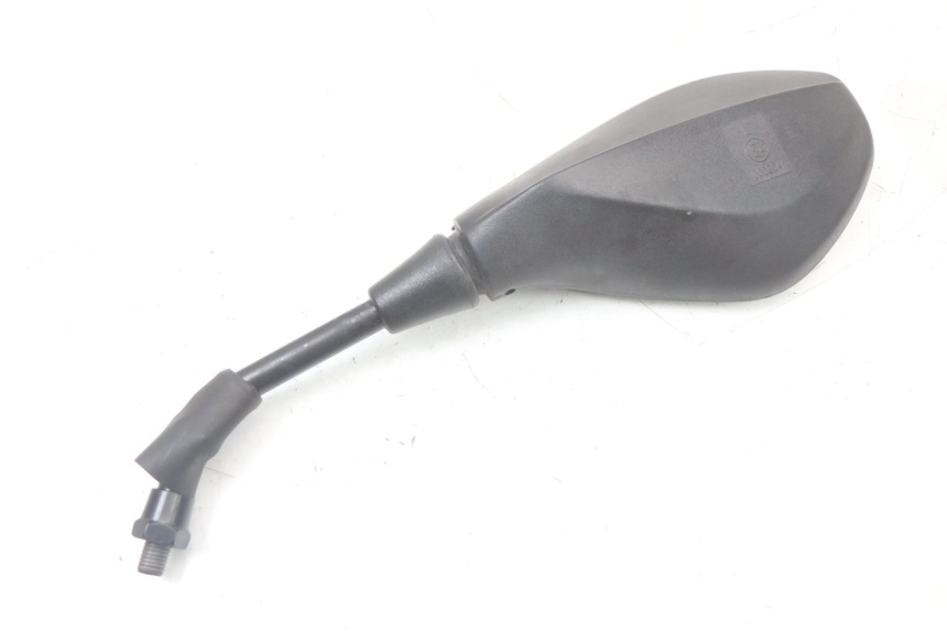 photo de LUSTERKO LEWE EBROH BRAVO GLE 1 (2020 - 2024) - Widok ogólny