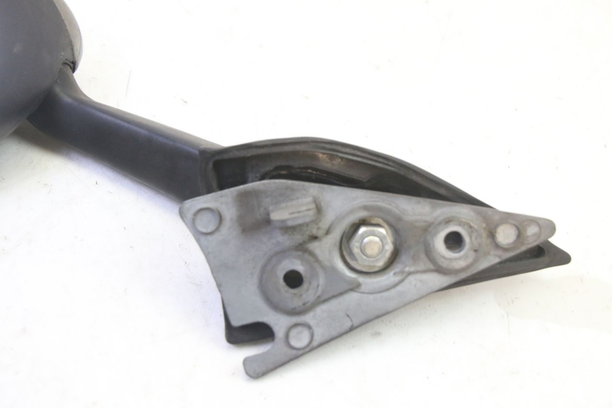 photo de LUSTERKO LEWE PEUGEOT ELYSTAR 50 (2002 - 2014) - Zoom stanu zużycia