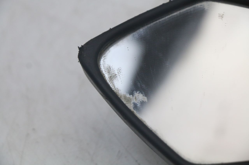 photo de LUSTERKO LEWE KAWASAKI ER-6 ER6 N 650 (2012 - 2016) - Zoom stanu zużycia