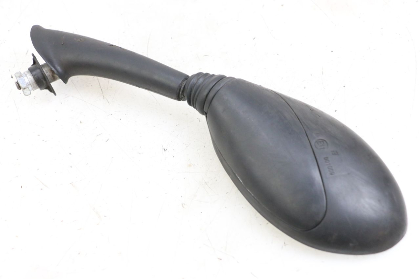 photo de LUSTERKO LEWE PIAGGIO FLY 4T 50 (2004 - 2010) - Zbliżenie techniczne