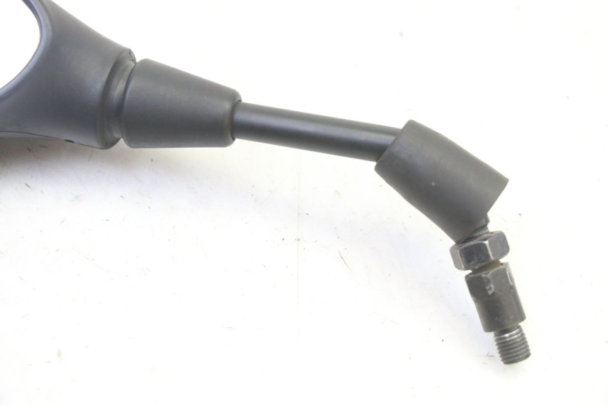 photo de LUSTERKO LEWE BMW G310 R 310 (2016 - 2020) - Zoom stanu zużycia