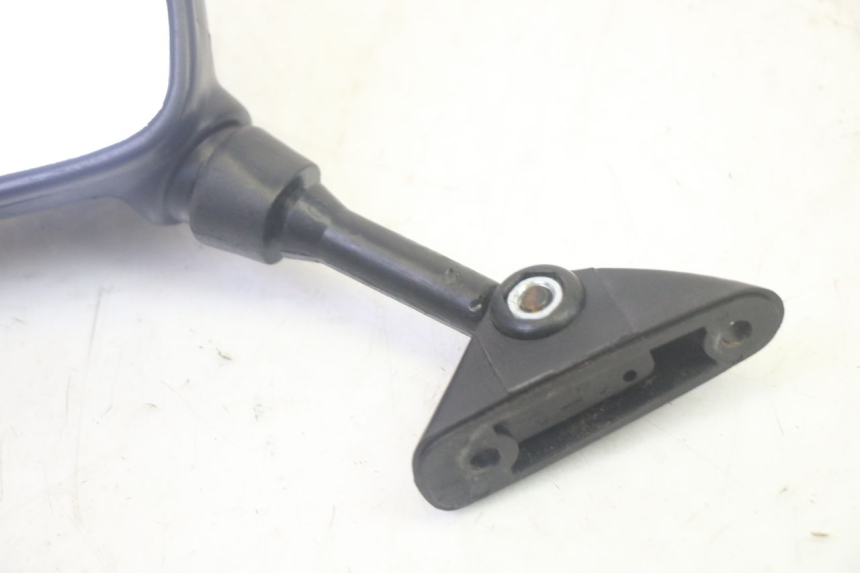 photo de LUSTERKO LEWE KAWASAKI GPZ RX 1000 (1986 - 1988) - Zoom stanu zużycia