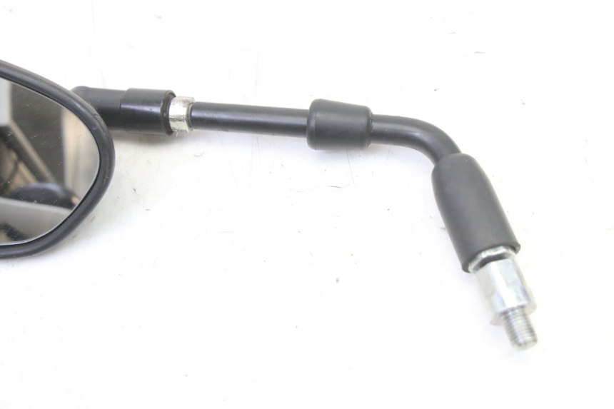 photo de LUSTERKO LEWE SUZUKI GSR 750 (2011 - 2017) - Zoom stanu zużycia