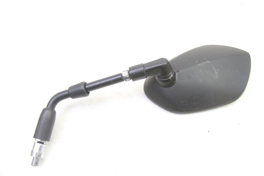 photo de LUSTERKO LEWE SUZUKI GSR 750 (2011 - 2017) - Widok ogólny