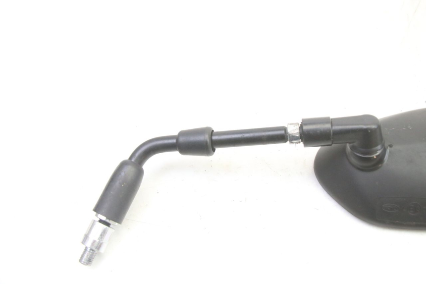 photo de LUSTERKO LEWE SUZUKI GSR 750 (2011 - 2017) - Stan powierzchni