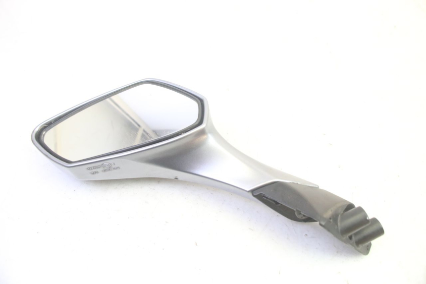 photo de LUSTERKO LEWE SYM GTS EVO 125 (2009 - 2013) - Inny kąt widzenia