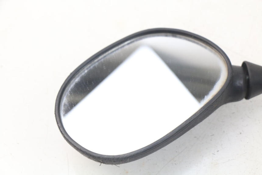 photo de LUSTERKO LEWE PEUGEOT KISBEE 4T 50 (2018 - 2022) - Zbliżenie techniczne