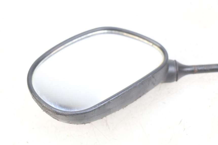 photo de LUSTERKO LEWE PEUGEOT KISBEE 4T 50 (2018 - 2022) - Zbliżenie techniczne