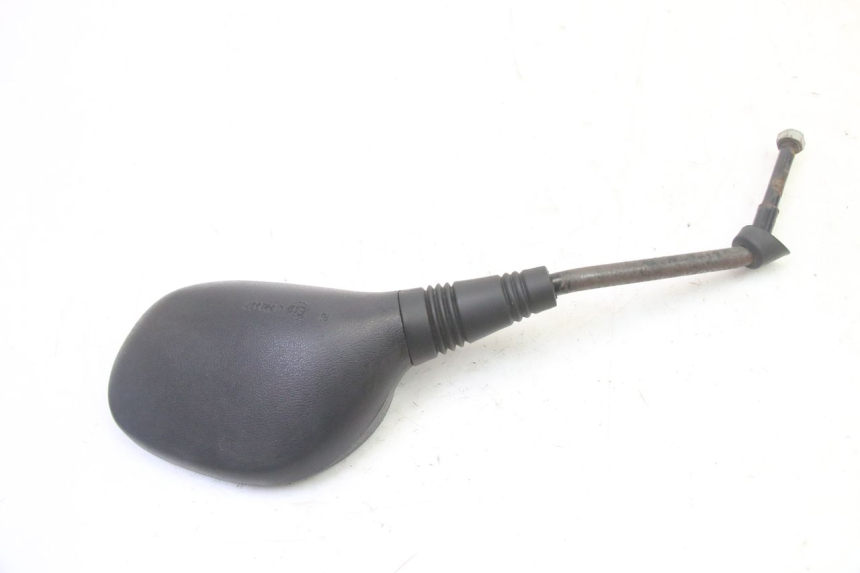 photo de LUSTERKO LEWE PIAGGIO MP3 RL 250 (2006 - 2010) - Zbliżenie techniczne