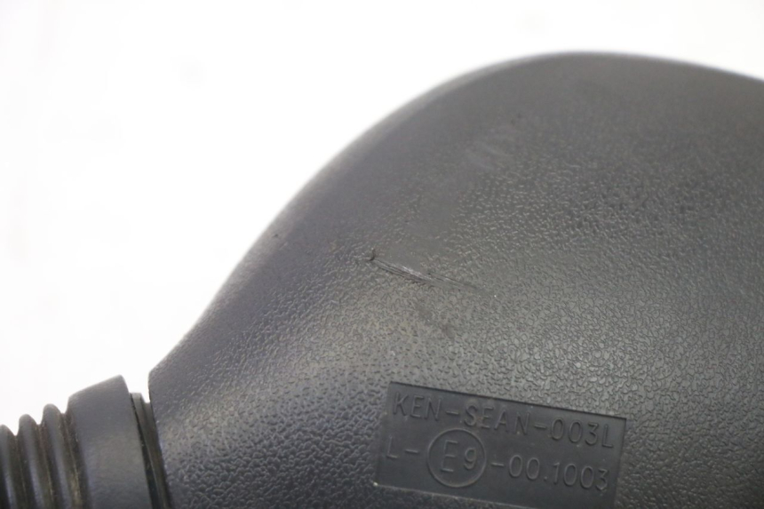 photo de LUSTERKO LEWE PIAGGIO MP3 125 (2006 - 2014) - Stan powierzchni