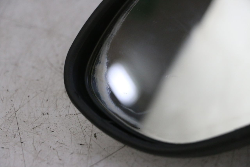 photo de LUSTERKO LEWE PEUGEOT ELYSTAR 125 (2002 - 2007) - Punkty mocowania