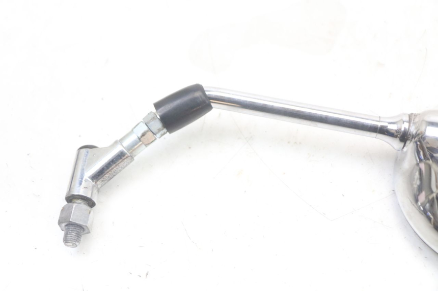 photo de LUSTERKO LEWE PIAGGIO BEVERLY 125 (1998 - 2005) - Stan powierzchni