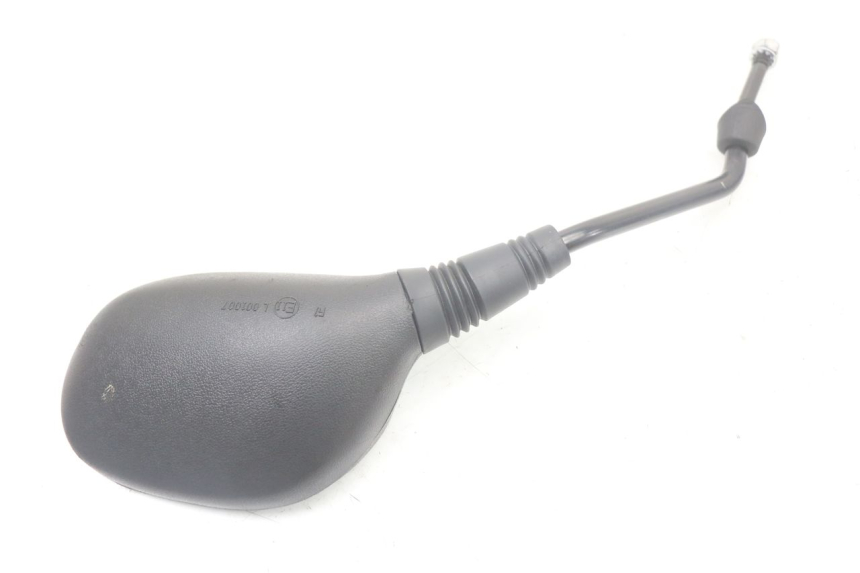 photo de LUSTERKO LEWE PIAGGIO MP3 LT 400 (2007 - 2012) - Zbliżenie techniczne