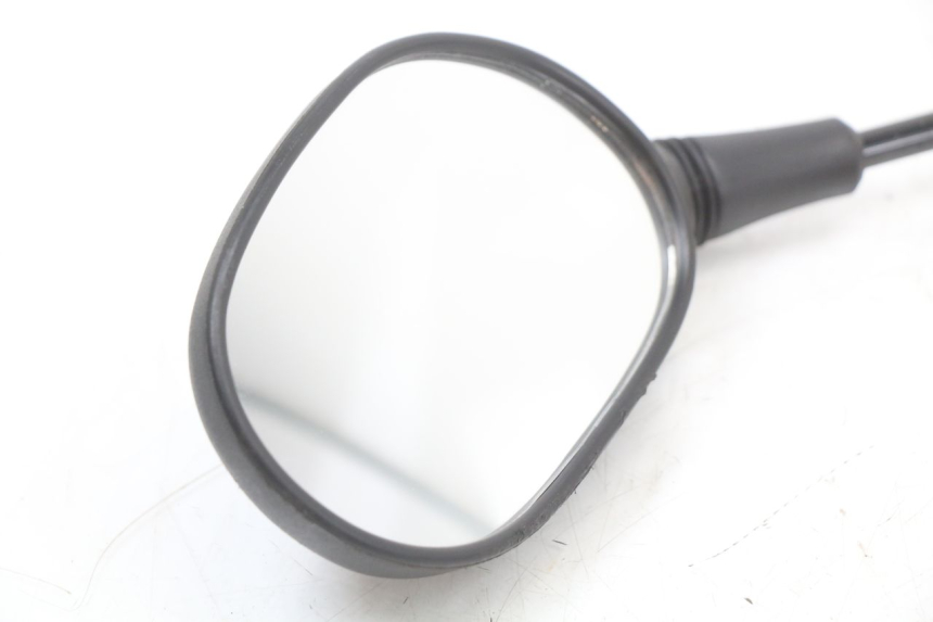 photo de LUSTERKO LEWE TNT MOTOR ROMA 10' 4T 50 (2019 - 2022) - Zoom stanu zużycia