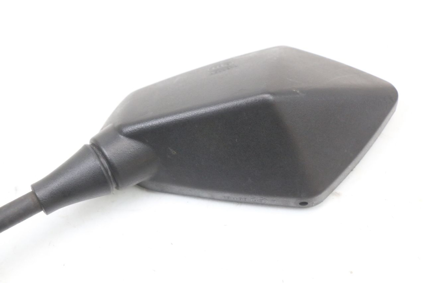 photo de LUSTERKO LEWE DAELIM S3 125 (2010 - 2017) - Punkty mocowania