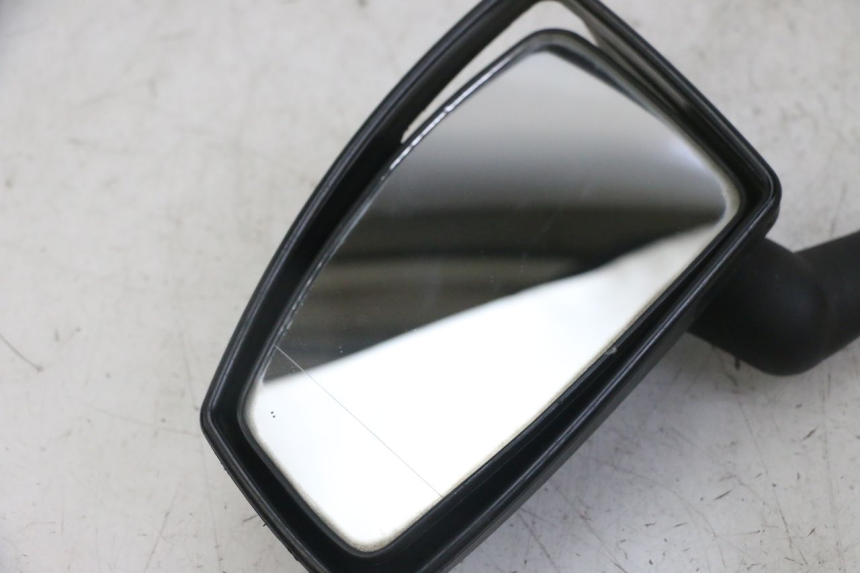 photo de LUSTERKO LEWE PEUGEOT SATELIS 125 (2013 - 2018) - Zoom stanu zużycia