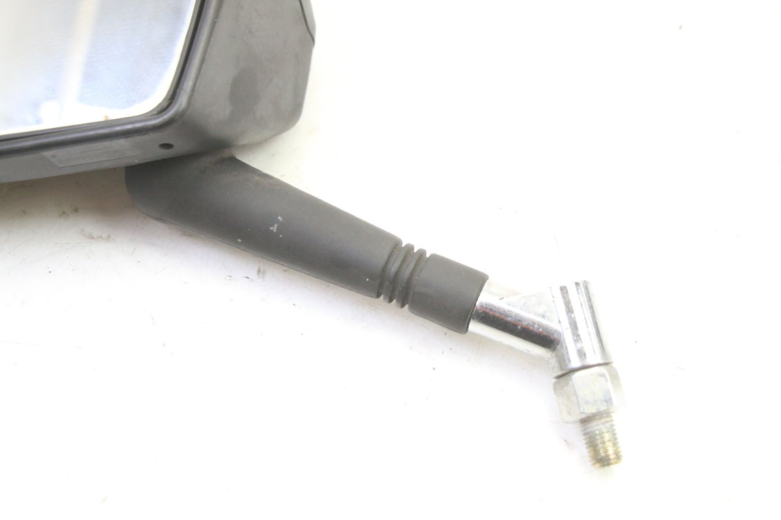 photo de LUSTERKO LEWE PEUGEOT SATELIS 250 (2006 - 2012) - Zoom stanu zużycia