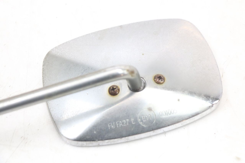 photo de LUSTERKO LEWE APRILIA SCARABEO GT 125 (1999 - 2007) - Punkty mocowania