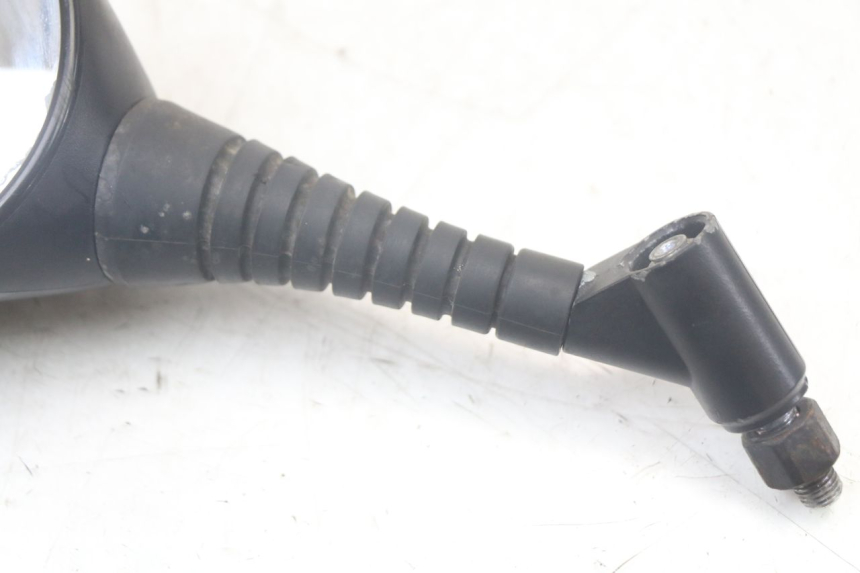 photo de LUSTERKO LEWE YAMAHA TDM ABS 900 (2002 - 2014) - Zoom stanu zużycia