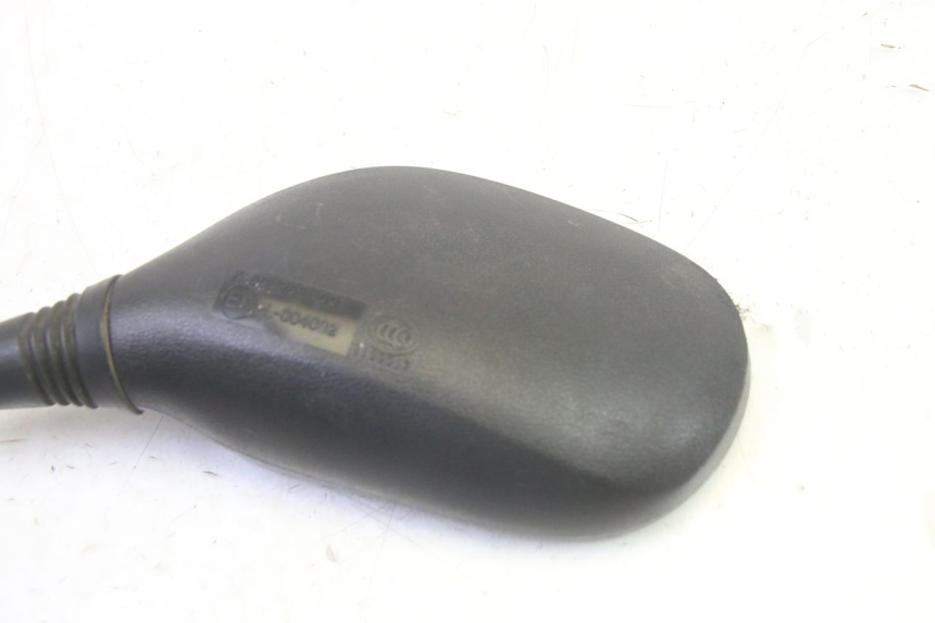 photo de LUSTERKO LEWE PEUGEOT TWEET PRO EFI 4T 50 (2021 - 2022) - Stan powierzchni