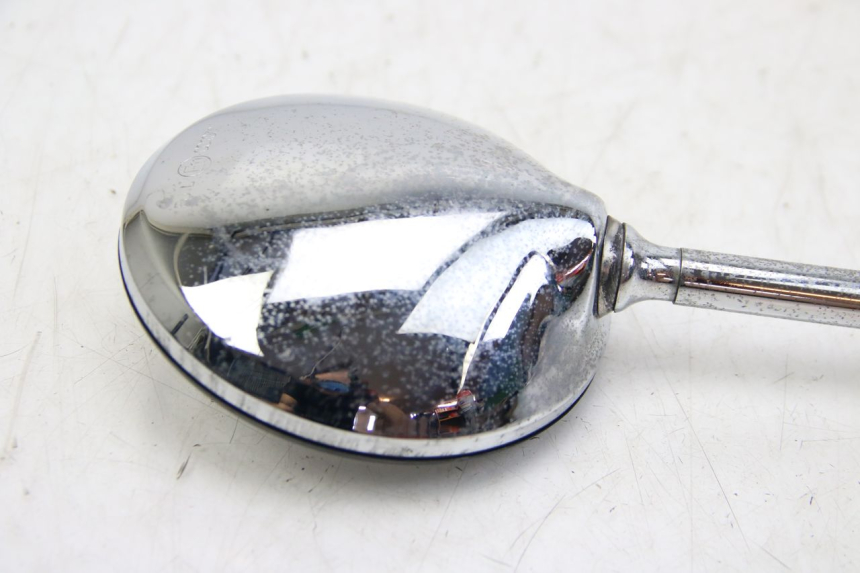 photo de LUSTERKO LEWE PIAGGIO VESPA GTS SUPER IE 125 (2009 - 2016) - Szczegół części