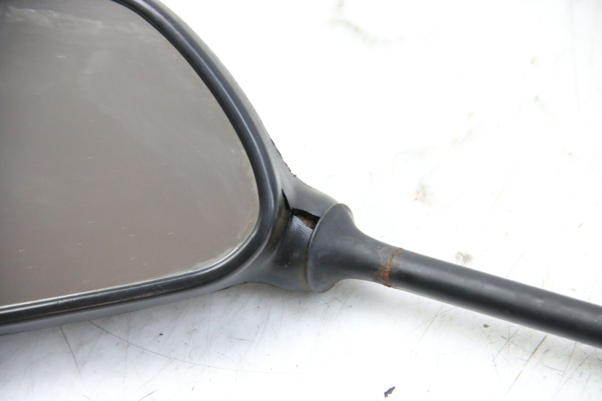 photo de LUSTERKO LEWE PEUGEOT VIVACITY NEW 2T 50 (2008 - 2017) - Zoom stanu zużycia