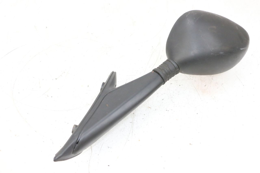 photo de LUSTERKO LEWE PIAGGIO X8 125 (2004 - 2007) - Stan powierzchni