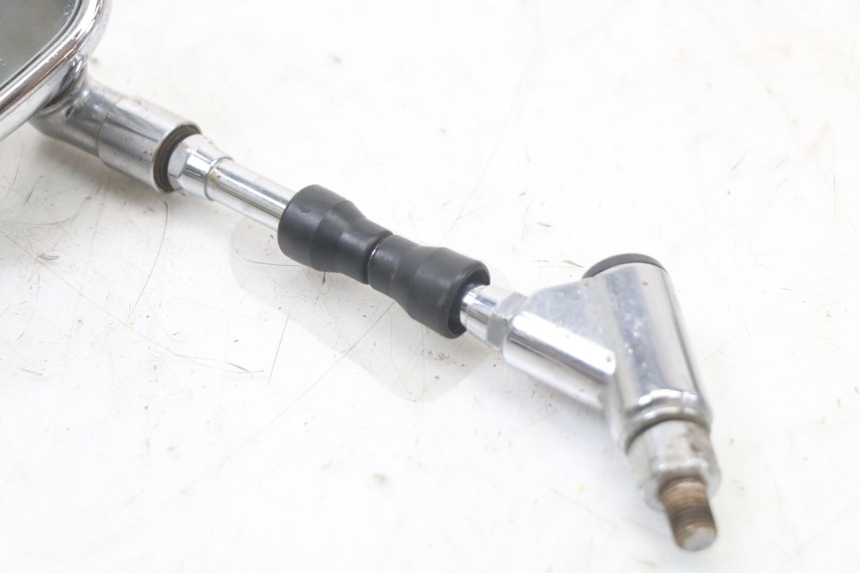 photo de LUSTERKO LEWE YAMAHA XVS DRAG STAR DRAGSTAR 650 (1997 - 2007) - Zoom stanu zużycia