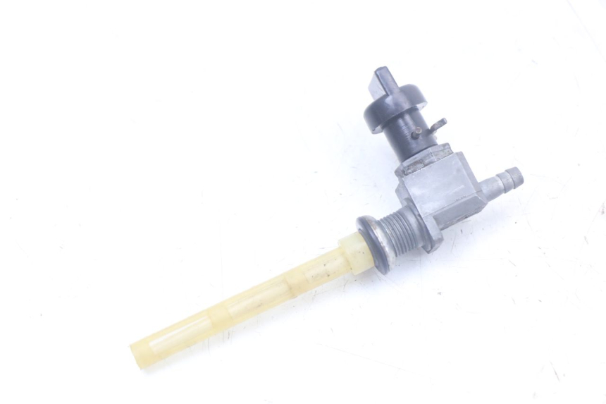 photo de KRANIK ZBIORNIKA PEUGEOT 103 VOGUE VS2 50 (2004 - 2017) - Zbliżenie techniczne