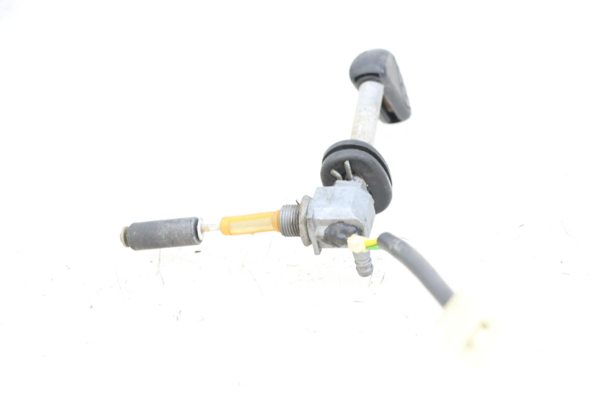 photo de KRANIK ZBIORNIKA PEUGEOT BUXY 50 (1993 - 1998) - Inny kąt widzenia