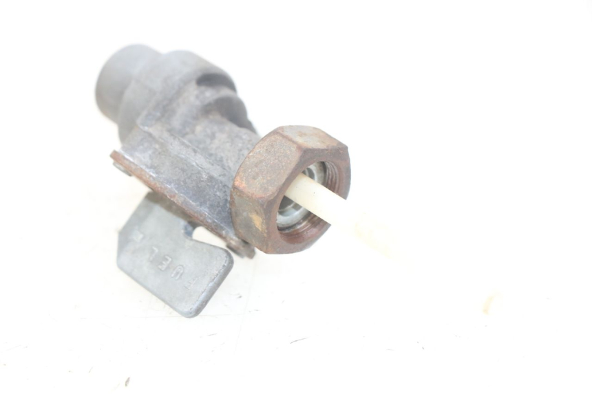 photo de KRANIK ZBIORNIKA HONDA CM 125 (1983 - 2003) - Zoom stanu zużycia