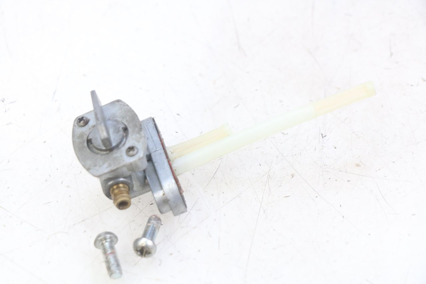 photo de KRANIK ZBIORNIKA LONCIN DIRT BIKE 125 - Zbliżenie techniczne