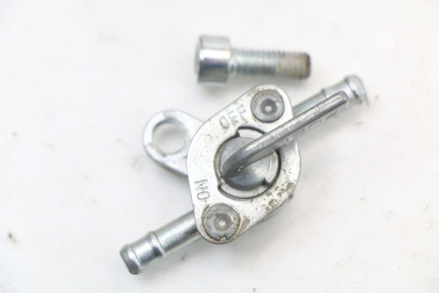 photo de KRANIK ZBIORNIKA KSR RACING DRIFT 140 - Zbliżenie techniczne