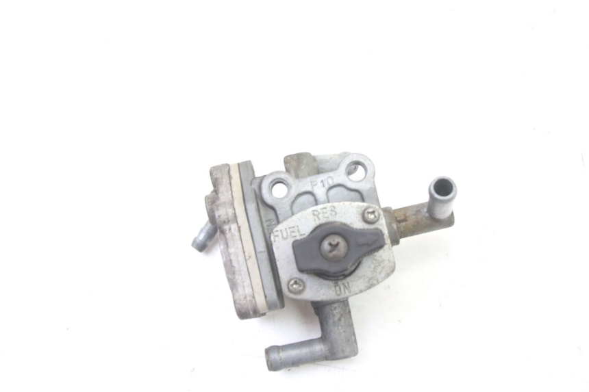 photo de KRANIK ZBIORNIKA SUZUKI GS GSE 500 (2001 - 2003) - Inny kąt widzenia