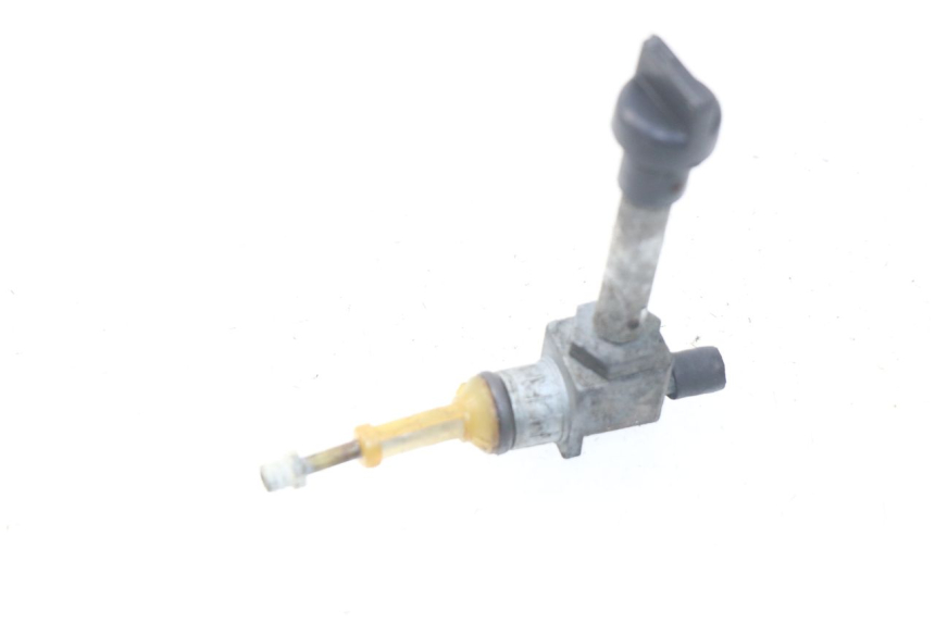 photo de KRANIK ZBIORNIKA PEUGEOT LUDIX 50 (2008 - 2017) - Zoom stanu zużycia