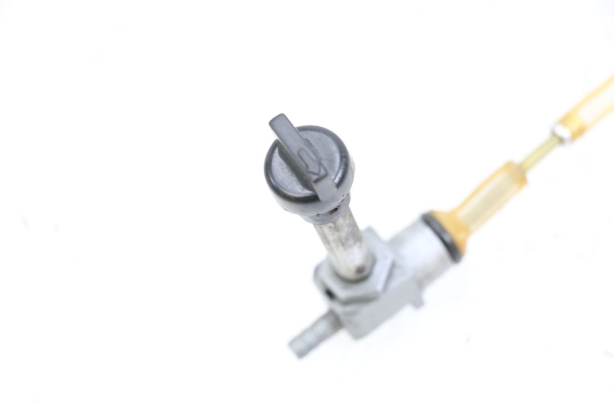 photo de KRANIK ZBIORNIKA PALIWA PEUGEOT LUDIX 50 (2005 - 2007) - Szczegół części