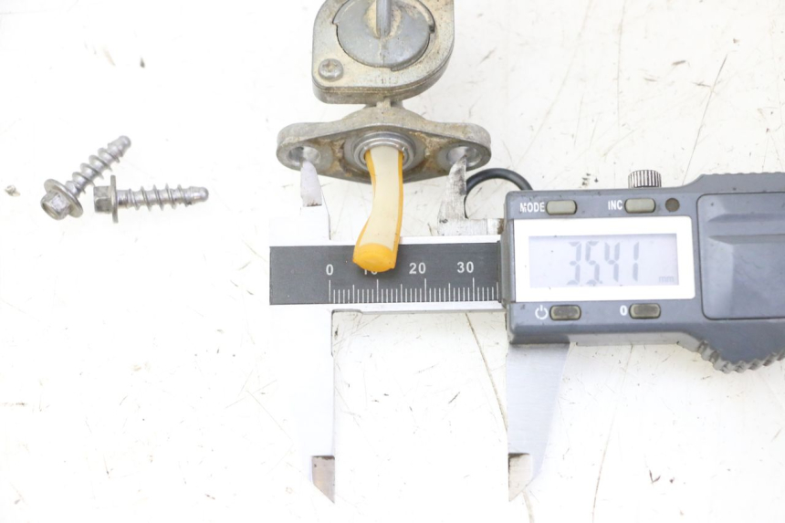 photo de KRANIK ZBIORNIKA PALIWA KTM SX 85 (2013 - 2017) - Szczegół części