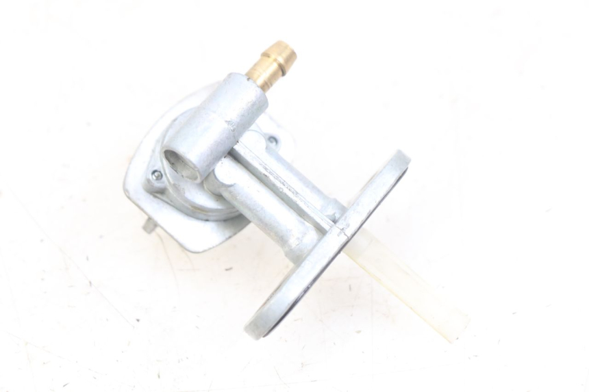 photo de KRANIK ZBIORNIKA YAMAHA TTR 125 (2000 - 2020) - Inny kąt widzenia