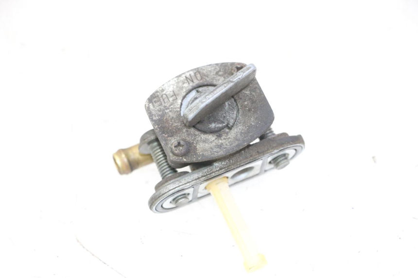 photo de KRANIK ZBIORNIKA YAMAHA FZS FAZER 600 (2001 - 2003) - Inny kąt widzenia