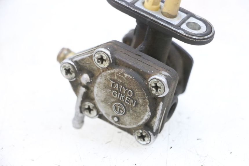 photo de KRANIK ZBIORNIKA KAWASAKI ZR 7 750 (1999 - 2004) - Inny kąt widzenia