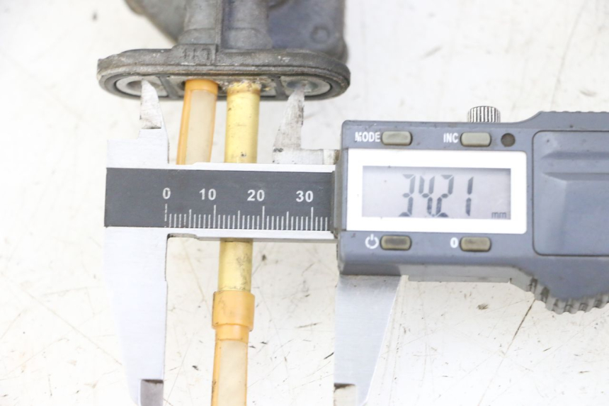 photo de KRANIK ZBIORNIKA KAWASAKI ZR7 ZR-7 S 750 (1999 - 2004) - Szczegół części