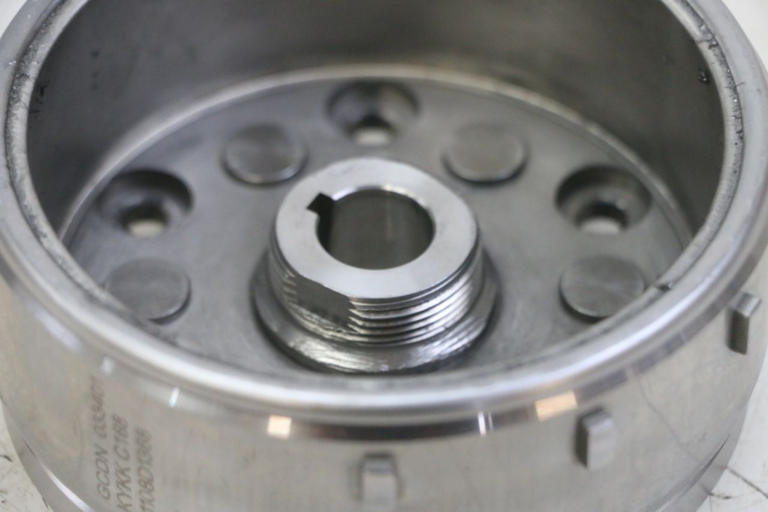 photo de ROTOR HONDA CRF-F CRF F 110 (2019 - 2022) - Zbliżenie techniczne